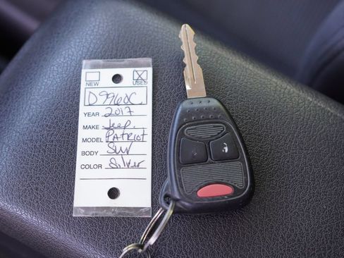 Used 2017 Jeep Patriot Sport w/ Power Value Group FWD image 28