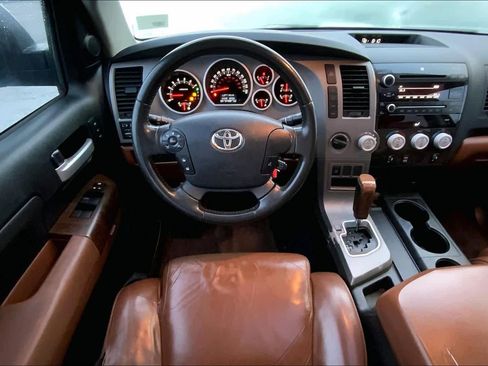 Used 2011 Toyota Tundra Limited w/ Memory Pkg image 6