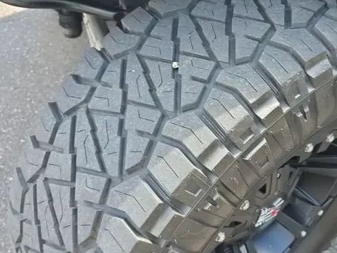 Used 2018 Jeep Wrangler Unlimited Sport S AWD/4WD image 44