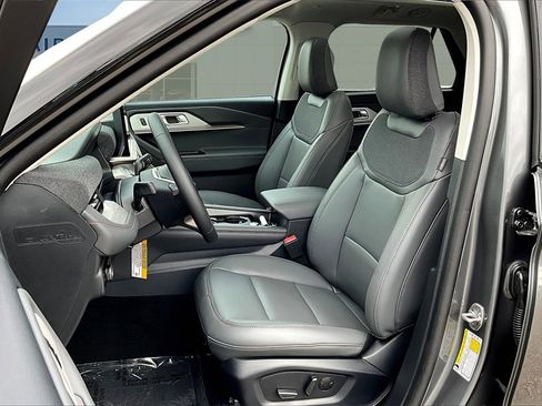 New 2025 Ford Explorer Active w/ Active Comfort Package image 26