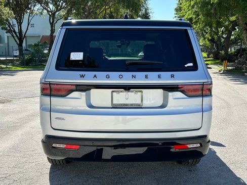 New 2025 Jeep Wagoneer Series III w/ Quick Order Package 25C Super image 6