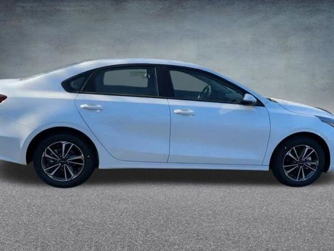Used 2024 Kia Forte LXS w/ LXS Technology Package FWD image 24
