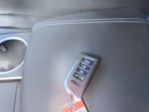 Certified 2026 Acura MDX SH-AWD w/ Technology Package image 37