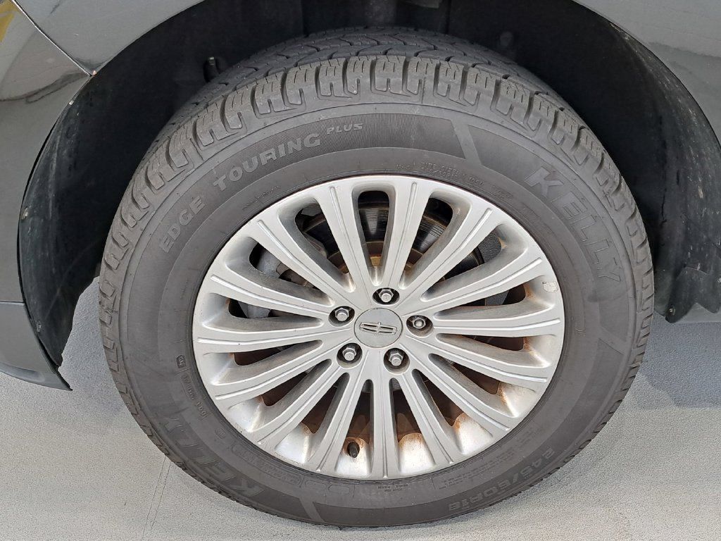 Used 2015 Lincoln MKX AWD image 30