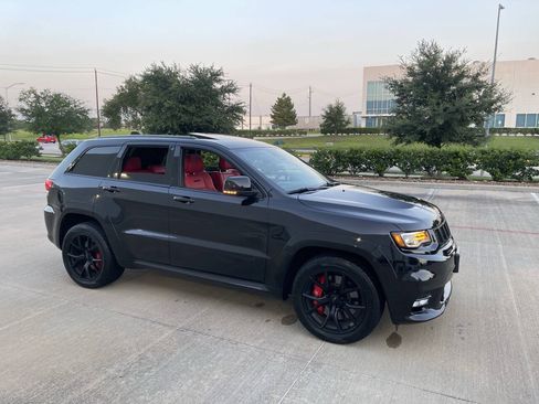 Used 2021 Jeep Grand Cherokee SRT AWD/4WD image 4