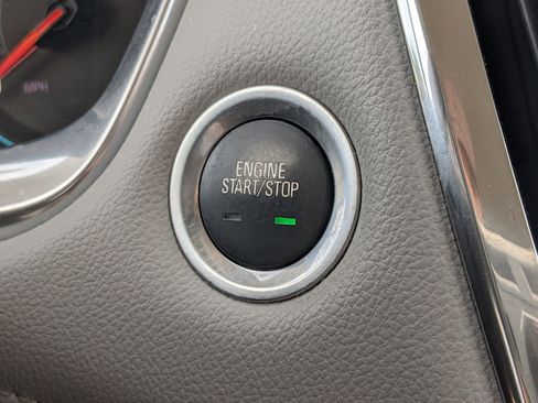 Used 2020 Chevrolet Traverse LT w/ LPO, Floor Liner Package image 30