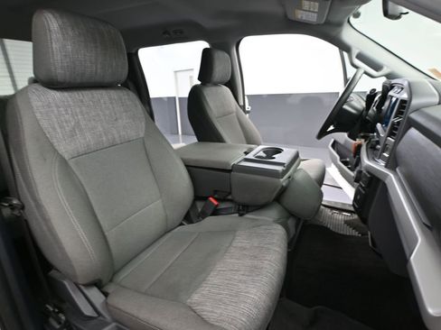 Used 2022 Ford F150 XLT image 44