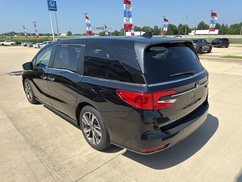 Used 2023 Honda Odyssey Touring image 4