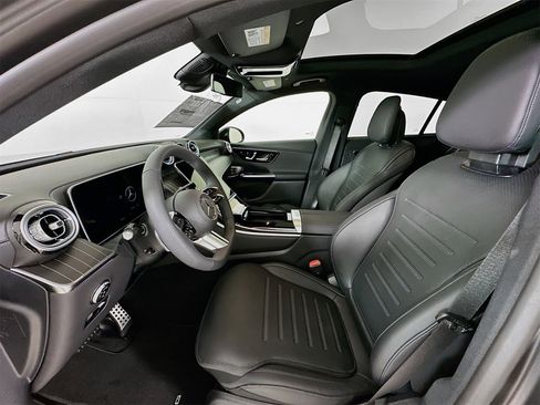 New 2026 Mercedes-Benz GLC 300 4MATIC image 23