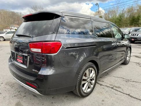 Used 2018 Kia Sedona SX Limited image 8