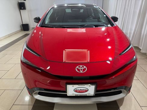 New 2026 Toyota Prius Plug-In Hybrid FWD image 8