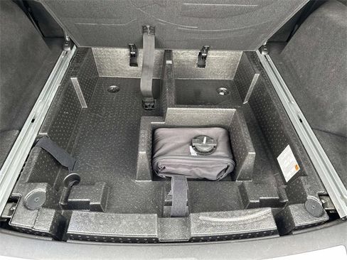 Certified 2022 Cadillac XT5 Premium Luxury image 80