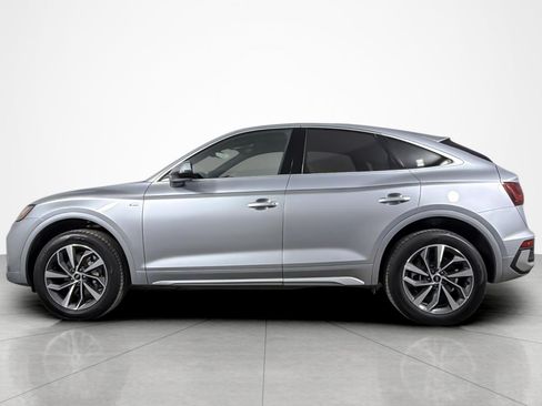 Used 2023 Audi Q5 2.0T Premium w/ Convenience Package AWD/4WD image 2