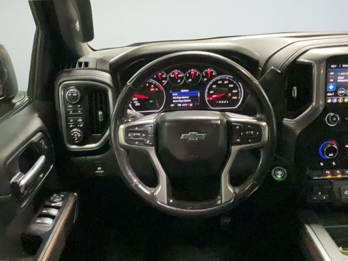 Used 2020 Chevrolet Silverado 1500 LT Trail Boss AWD/4WD image 15