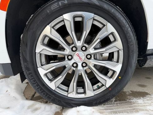 Used 2023 GMC Yukon Denali image 34