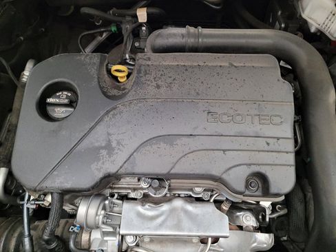 Used 2023 Chevrolet Malibu LT FWD image 30