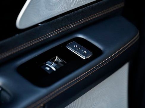 Used 2025 Lincoln Aviator Black Label w/ Jet Appearance Package image 26