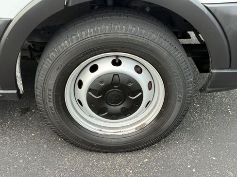 Used 2019 Ford Transit 150 130 Low Roof RWD image 12
