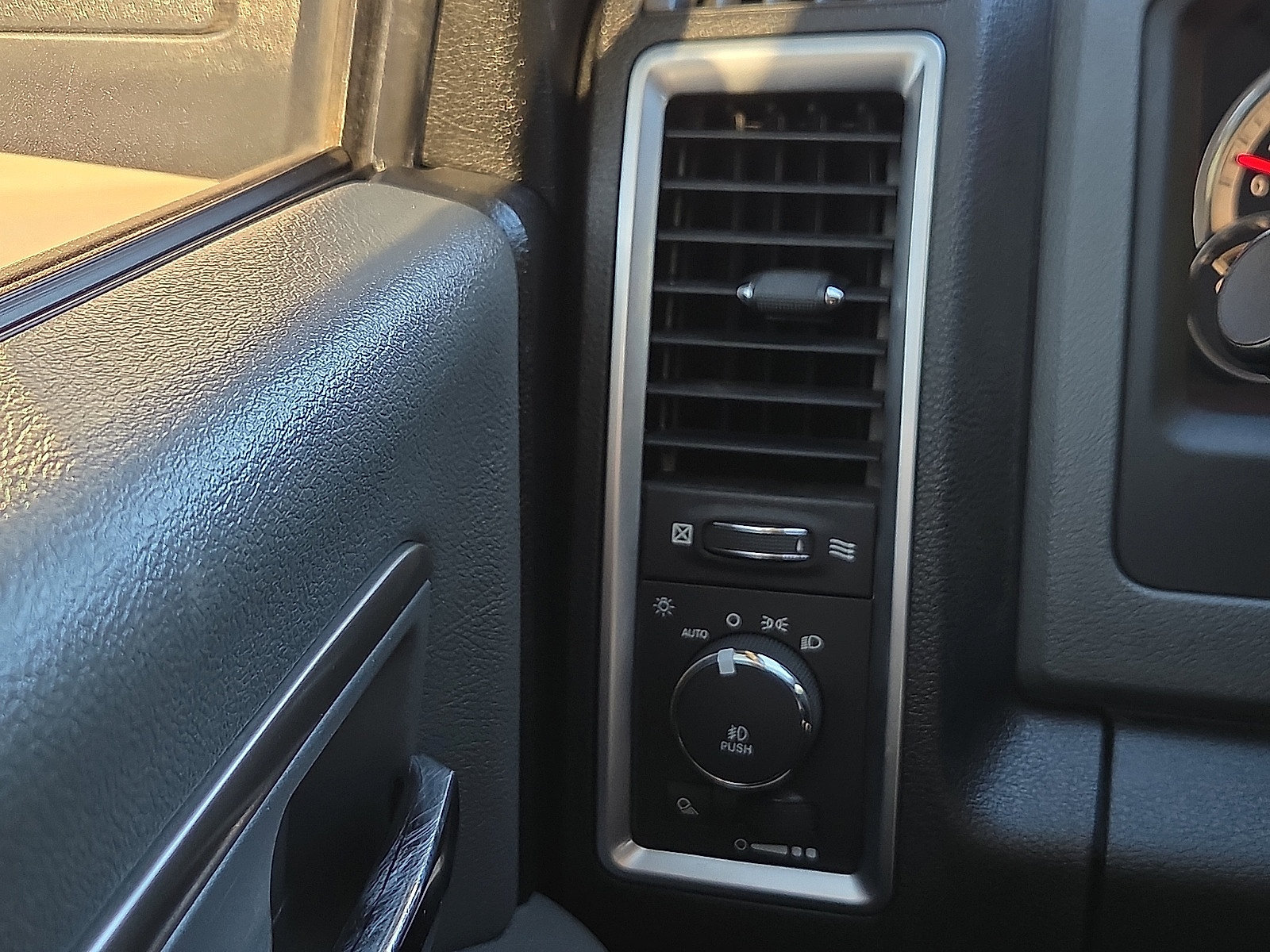 Used 2016 RAM 1500 Big Horn AWD/4WD image 21