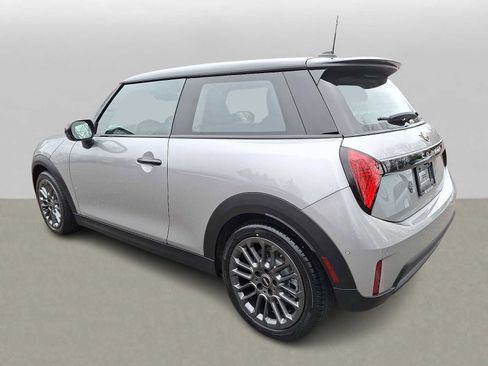 Certified 2025 MINI Cooper S image 4