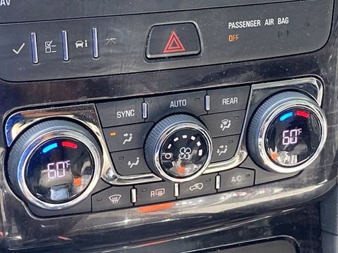 Used 2017 Buick Enclave Convenience FWD image 26