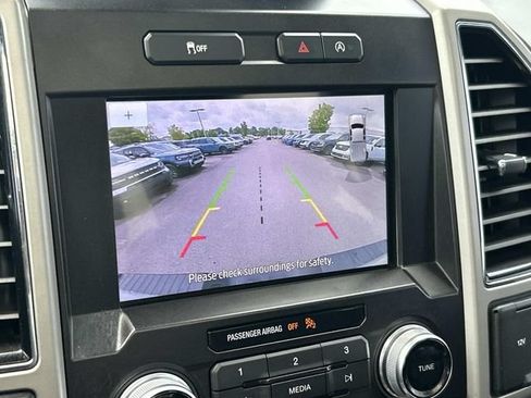 Used 2019 Ford F150 Lariat w/ Equipment Group 502A Luxury AWD/4WD image 37