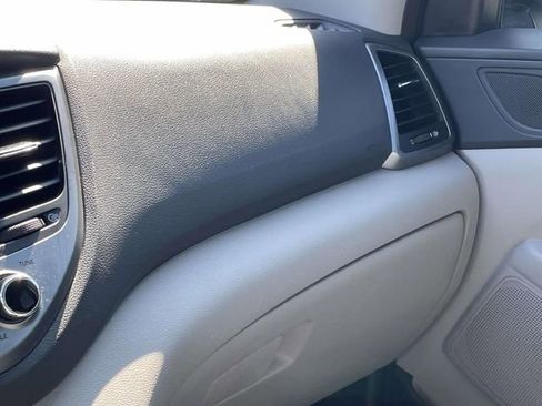 Used 2018 Hyundai Tucson Value FWD image 33