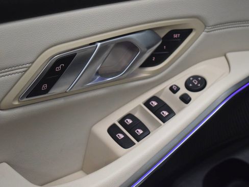 Used 2020 BMW 330i Sedan w/ M Sport Package image 28