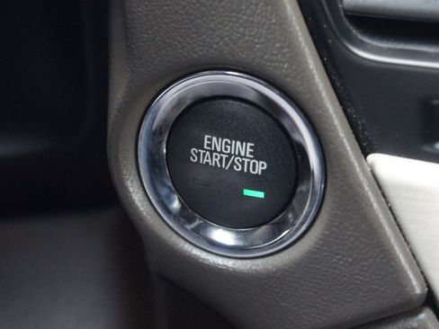 Used 2020 GMC Yukon Denali w/ Denali Ultimate Package image 10