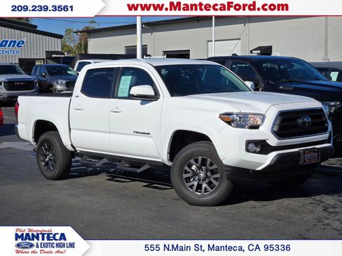 Used 2023 Toyota Tacoma SR5 image 1