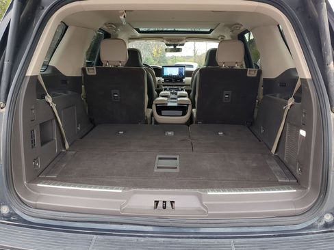 Used 2022 Lincoln Navigator Reserve image 23
