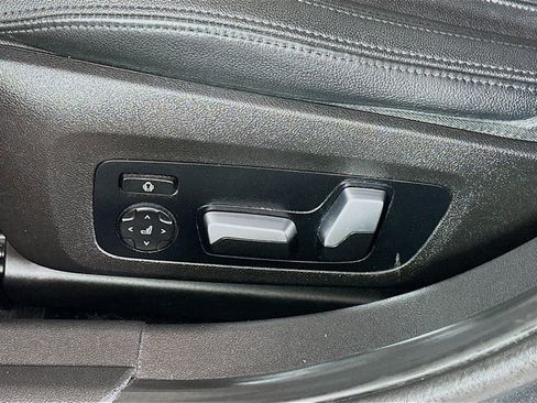 Used 2021 BMW 330i xDrive 330i xDrive image 23