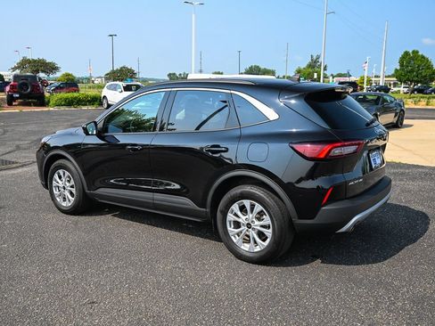 Used 2023 Ford Escape Active w/ Tech Pack #2 AWD/4WD image 7