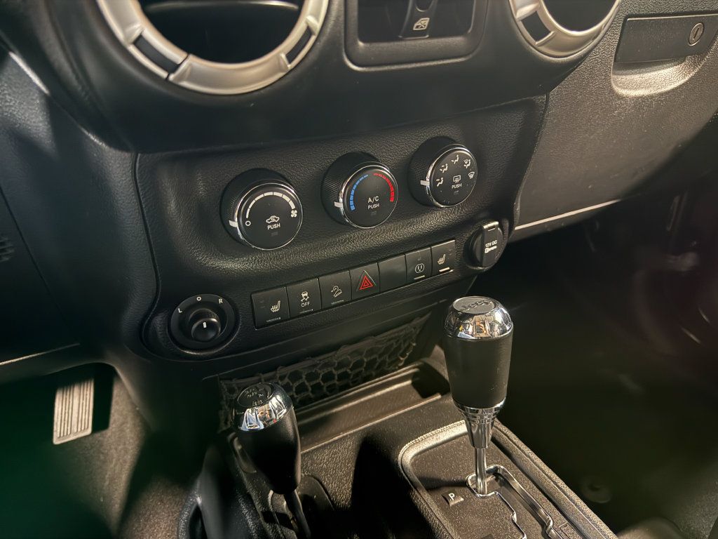 Used 2018 Jeep Wrangler Unlimited Sahara AWD/4WD image 81