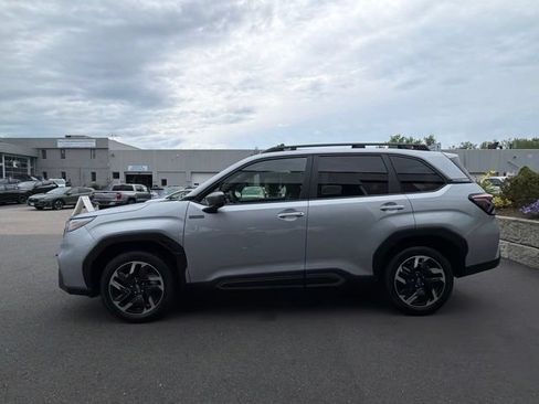 Certified 2025 Subaru Forester Limited AWD/4WD image 4