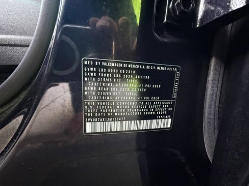 Used 2018 Volkswagen Tiguan S image 26