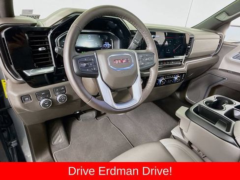 Used 2026 GMC Sierra 1500 SLT AWD/4WD image 7