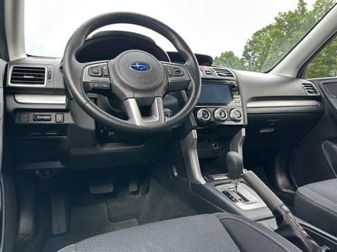 Used 2017 Subaru Forester 2.5i Premium w/ All-Weather Package AWD/4WD image 17