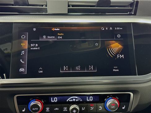 New 2025 Audi Q3 2.0T Premium image 14