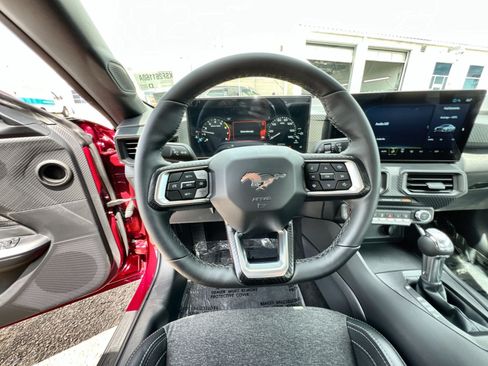 Used 2026 Ford Mustang Coupe RWD image 24