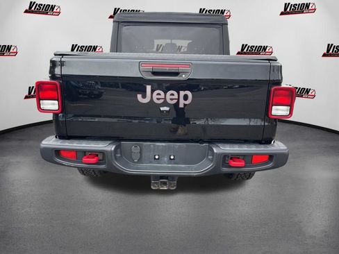 Used 2021 Jeep Gladiator Rubicon w/ Cold Weather Group AWD/4WD image 6