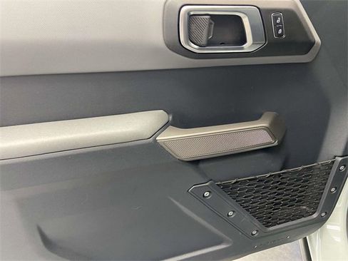 Used 2023 Ford Bronco Black Diamond image 18