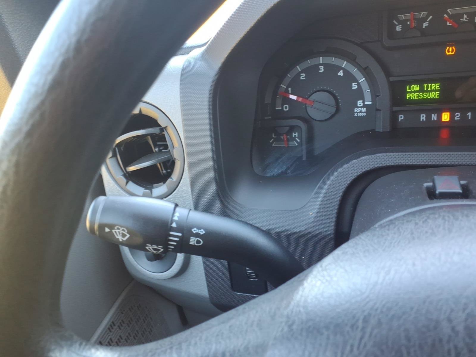 Used 2011 Ford E-350 and Econoline 350 XLT RWD image 20