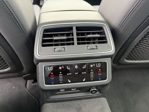 Used 2024 Audi A6 3.0T allroad Prestige AWD/4WD image 16