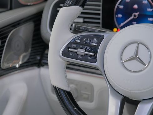 Used 2022 Mercedes-Benz Maybach GLS 600 4MATIC image 69