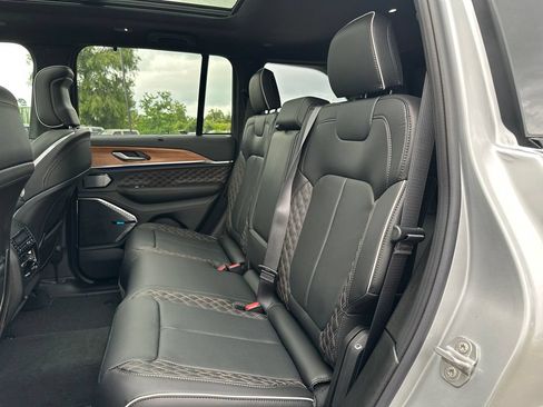 New 2026 Jeep Grand Cherokee Summit w/ Obsidian Package AWD/4WD image 14