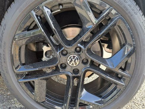 New 2026 Volkswagen Tiguan SE R-Line image 23