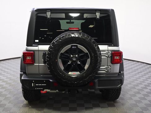 Used 2018 Jeep Wrangler Unlimited Rubicon AWD/4WD image 5