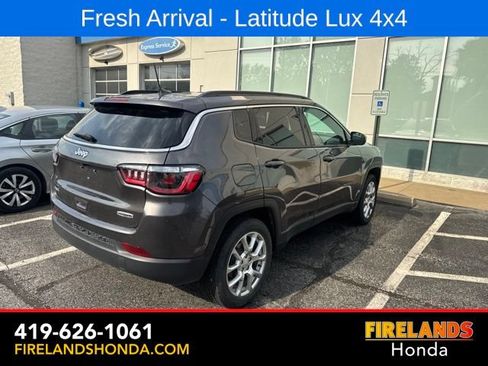 Used 2023 Jeep Compass Latitude AWD/4WD image 5