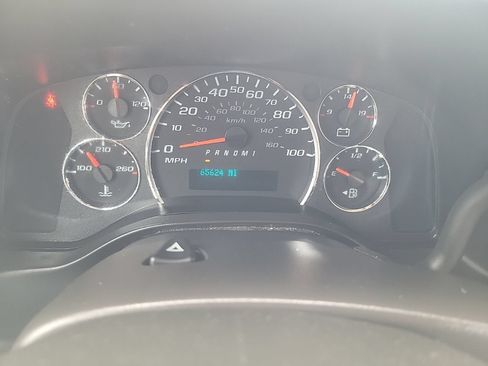 Used 2023 GMC Savana 3500 w/ Power Convenience Package RWD image 17
